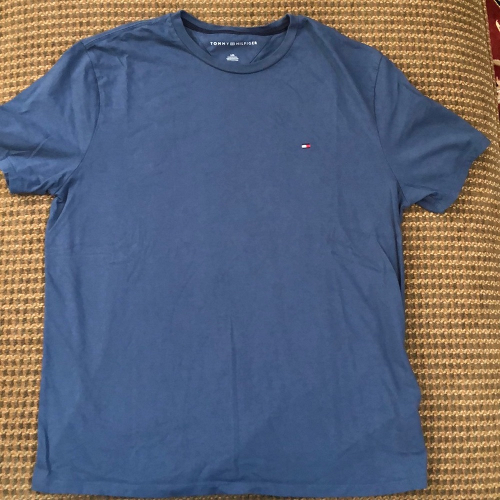 Men’s Large Dark Blue Tommy Hilfiger T-Shirt